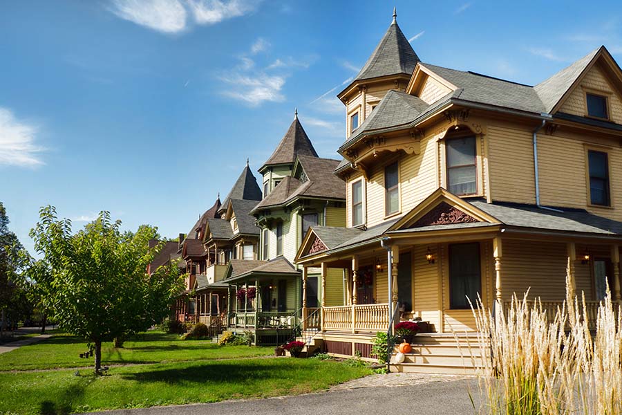 Blog - Row of Old Victorian Homes in Liverpool New York